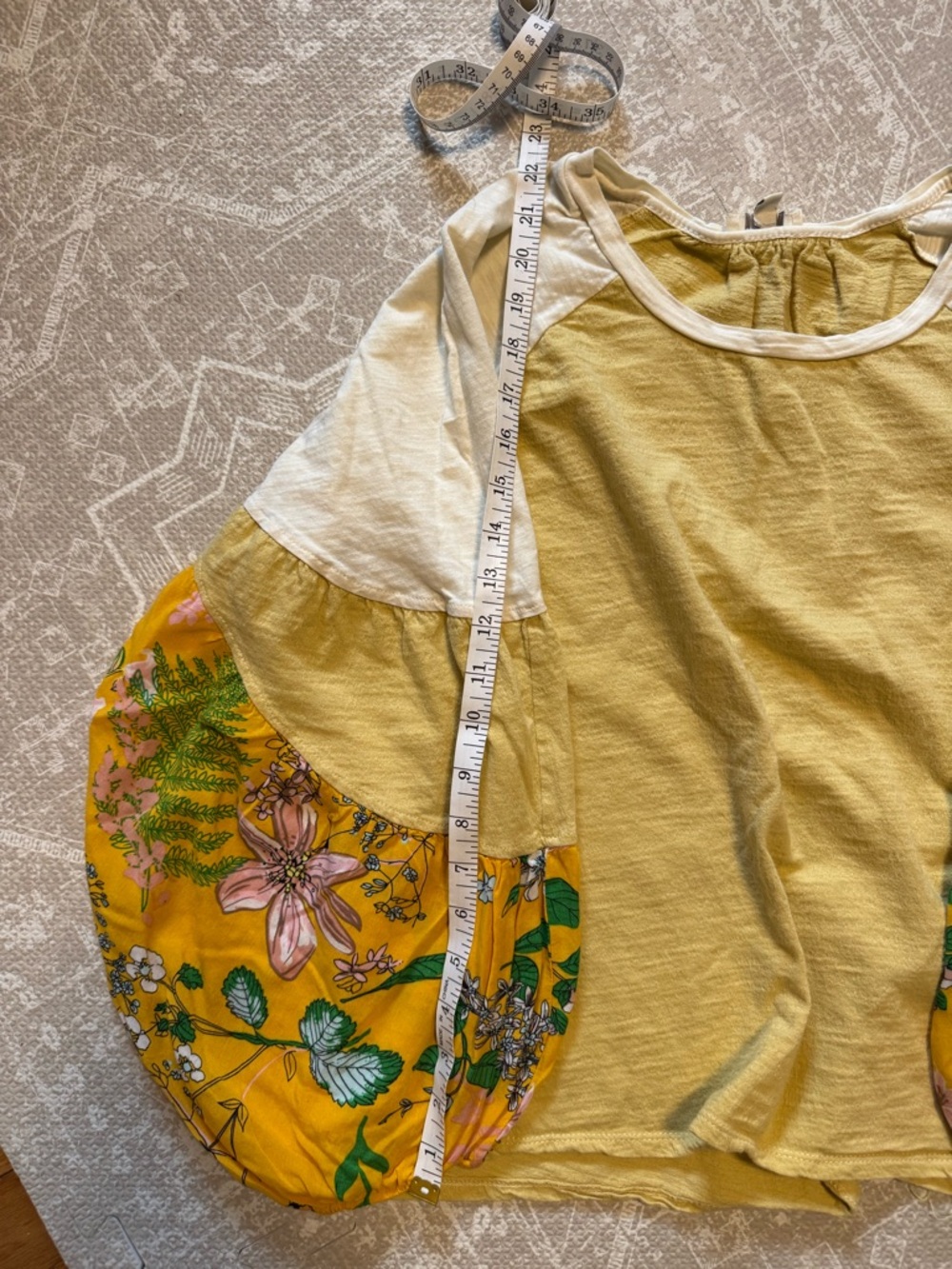 Umgee Yellow & White Puff-Sleeve Floral Mix Top - Picture 12 of 13